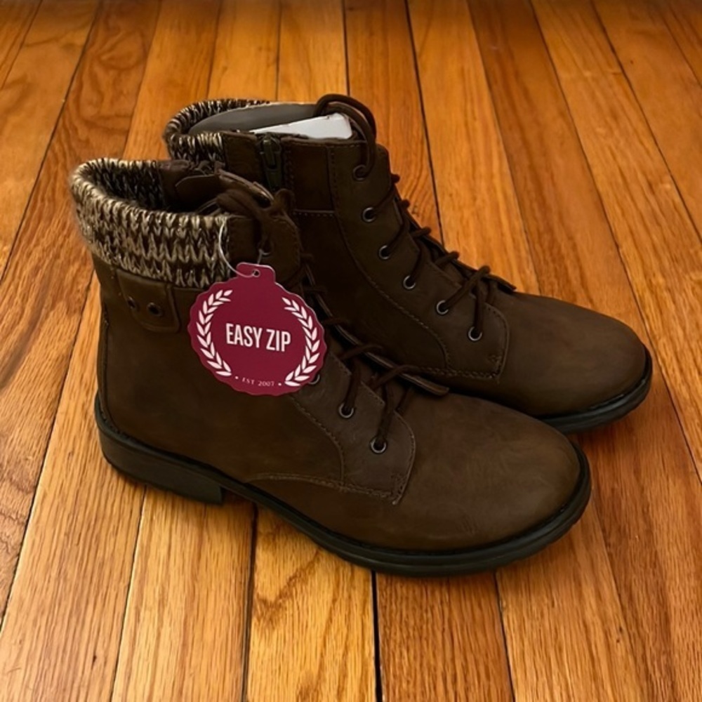 Girls‎ SO Casual Boots NWT Size 5 ❄️